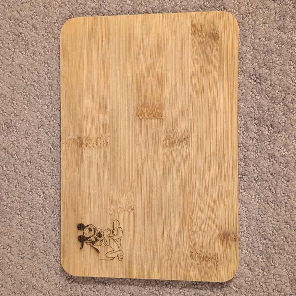 Mickey And Pluto Bamboo Cutting Board NEW